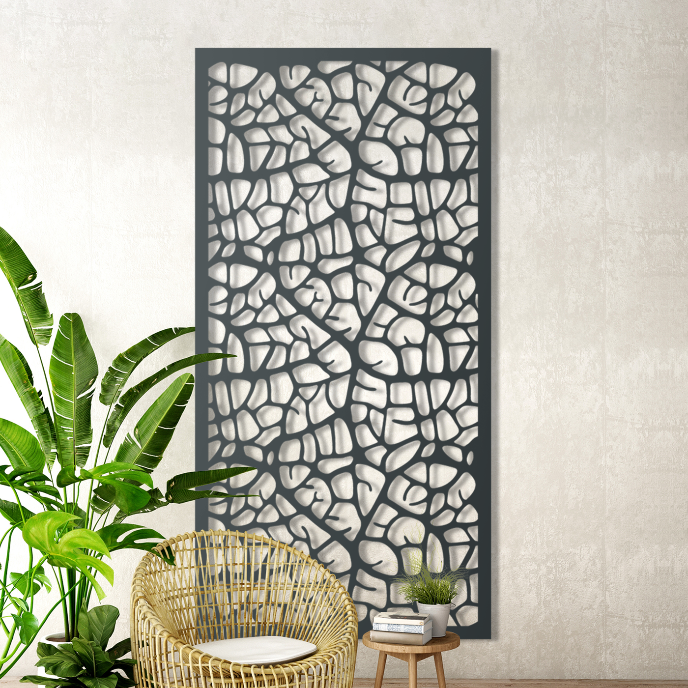 Mantodea Metal Garden Screen: Get the Privacy You Need