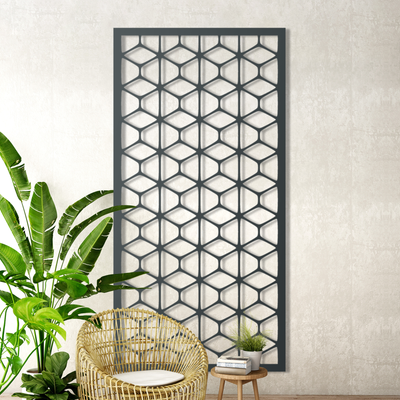 Delicate Garden Screen: The Perfect Combination of Style and Functionality